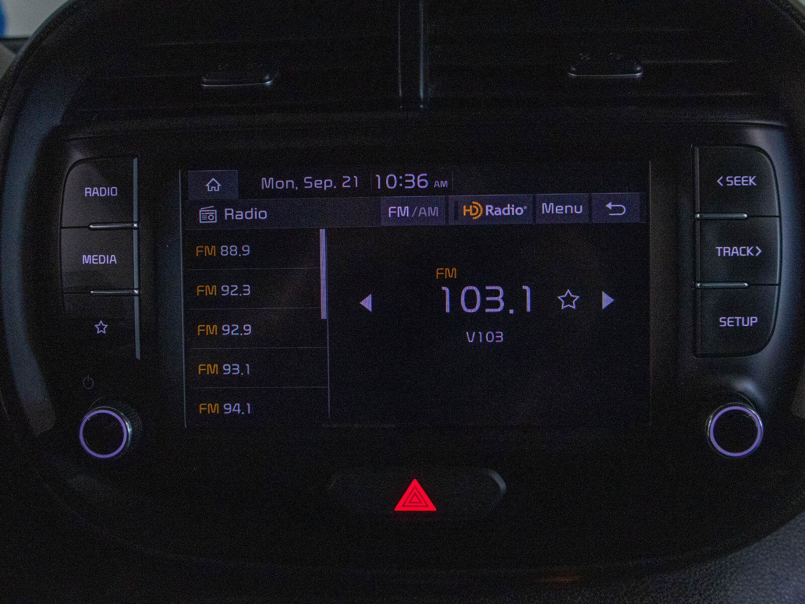 Used 2023 Kia Soul LX w/ Option Group 015 FWD image 8