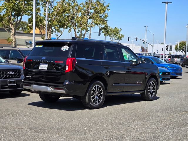 Certified 2025 Ford Expedition Platinum AWD/4WD image 8
