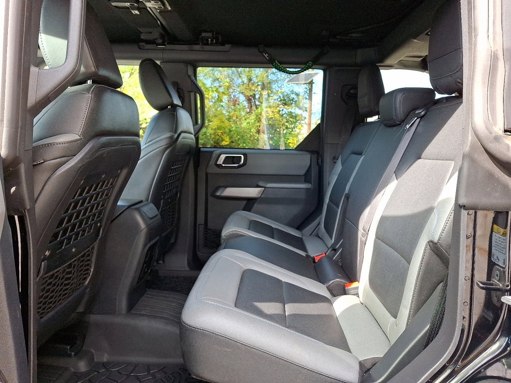 Used 2023 Ford Bronco Black Diamond image 19