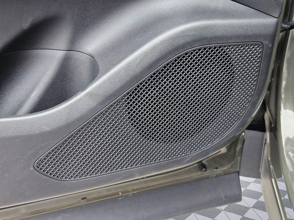 Certified 2025 Hyundai Tucson SE image 12