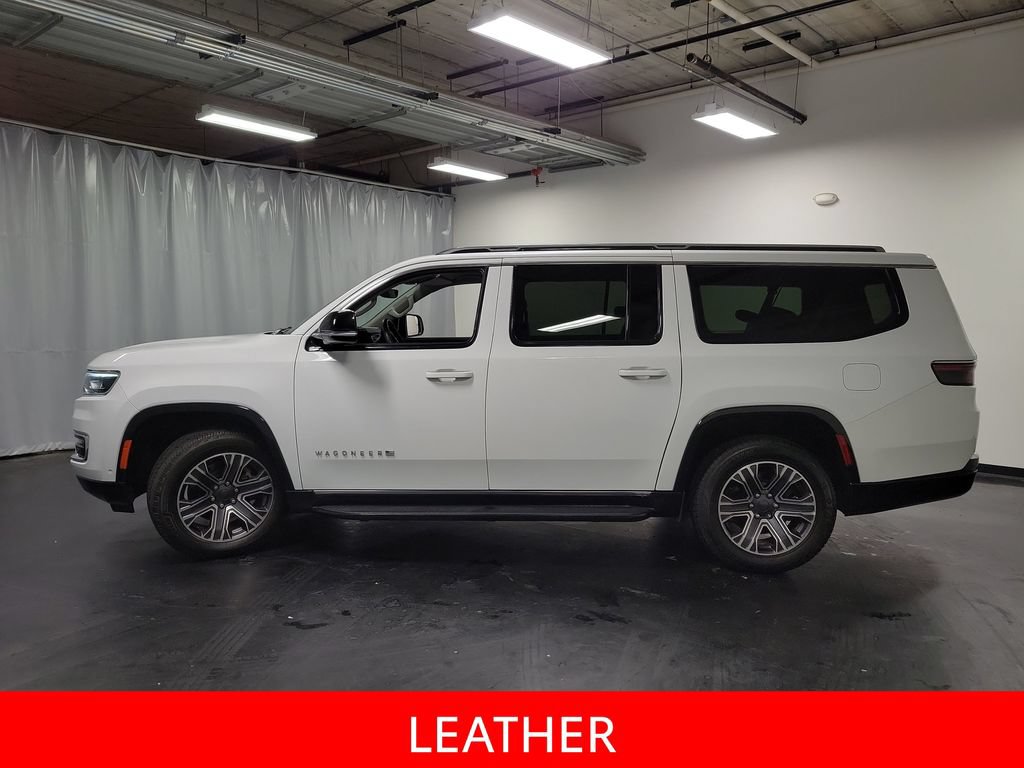 Used 2024 Jeep Wagoneer L Series II w/ Flexible Seating Group AWD/4WD image 5