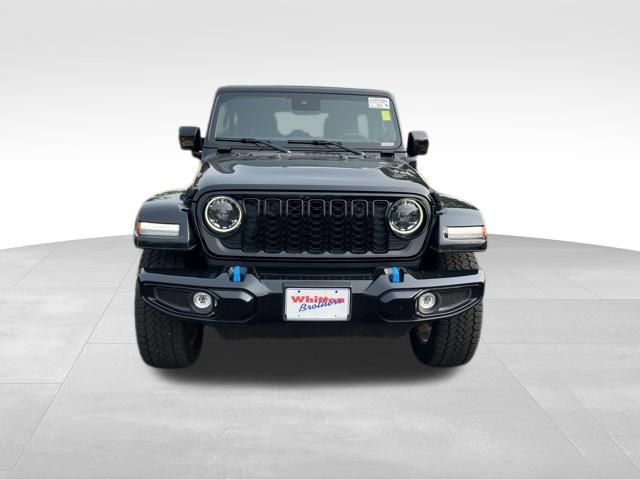 Used 2024 Jeep Wrangler High Altitude AWD/4WD image 3