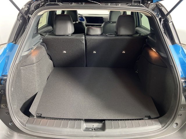 New 2026 Nissan Kicks SR w/ Cold Weather Package image 7