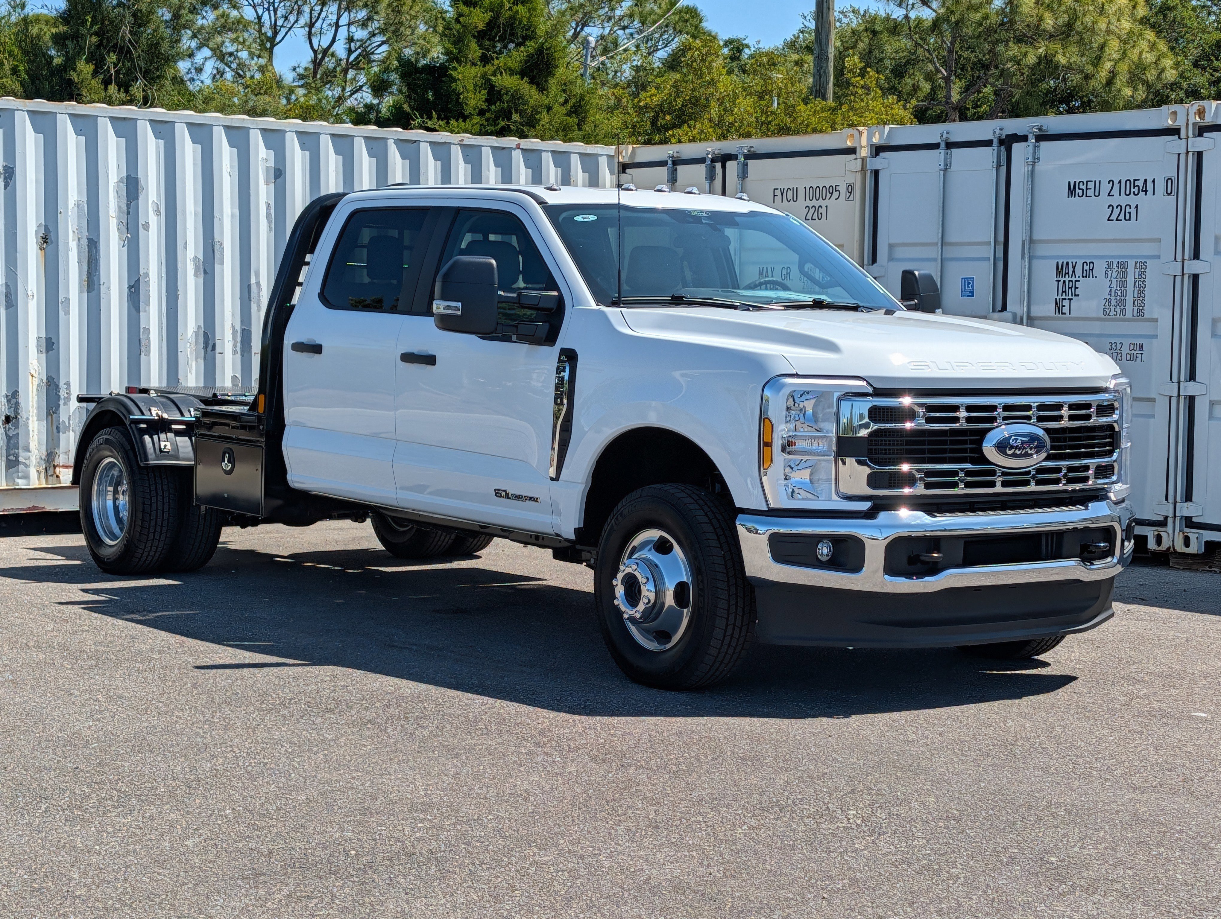 New 2026 Ford F350 XL w/ XL Chrome Package AWD/4WD image 3
