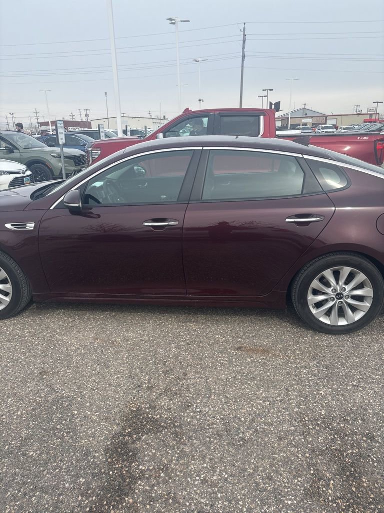 Used 2016 Kia Optima LX image 32
