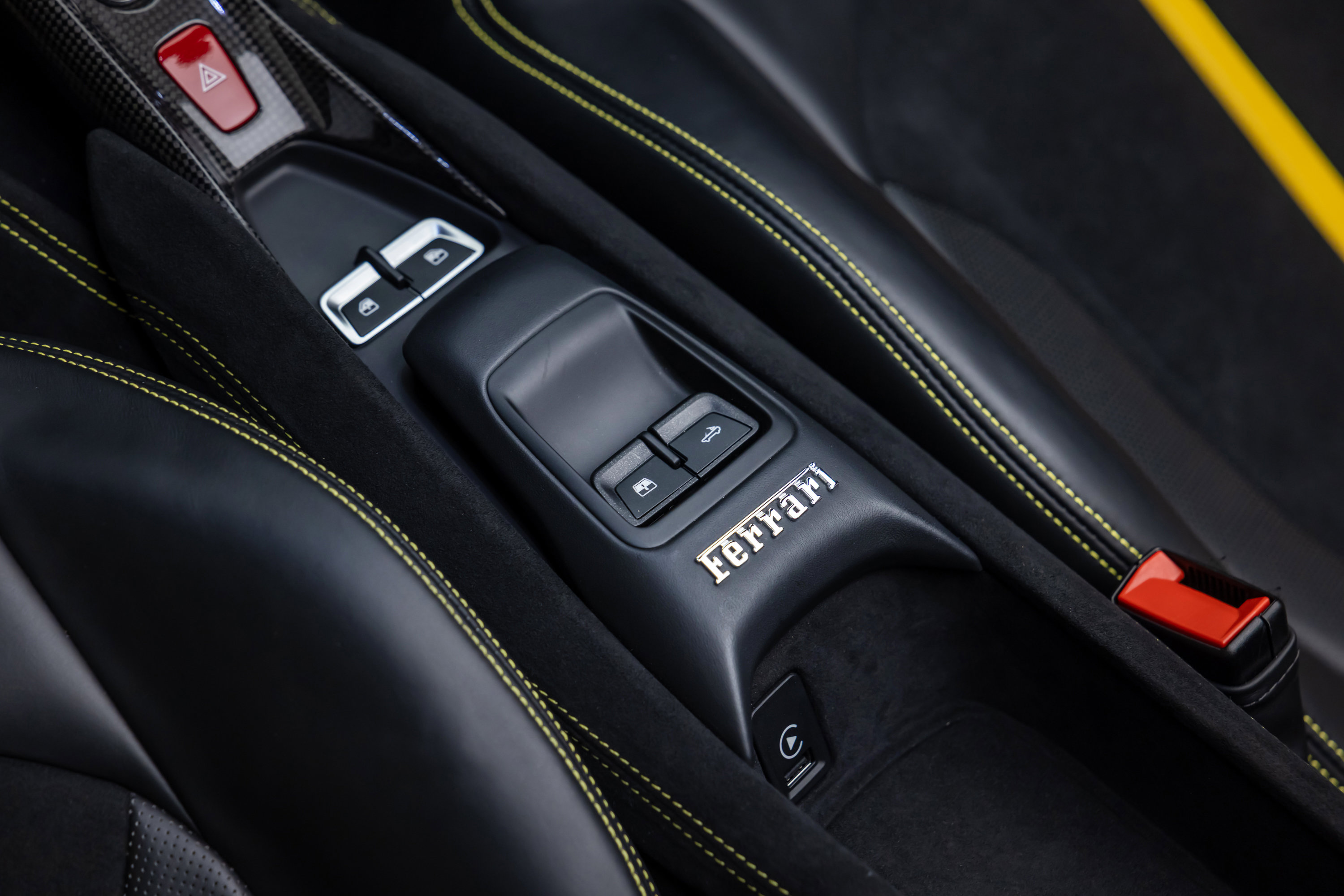 Certified 2023 Ferrari F8 Tributo RWD image 58