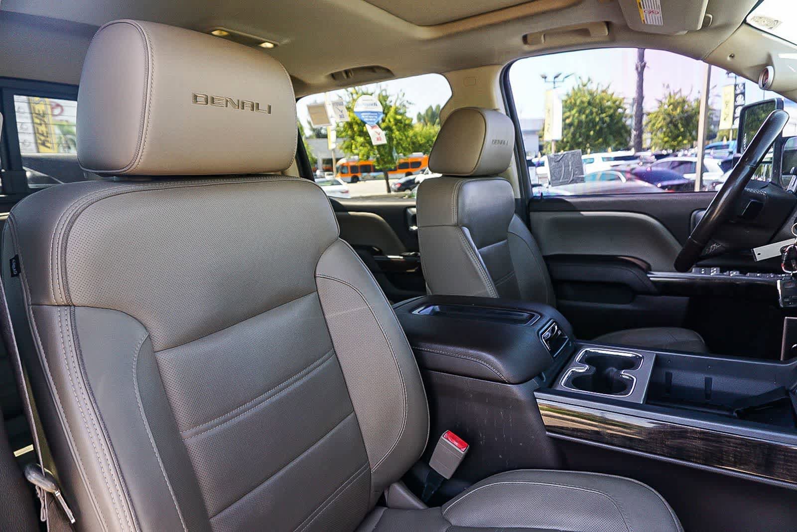 Used 2015 GMC Sierra 3500 Denali w/ Duramax Plus Package image 19