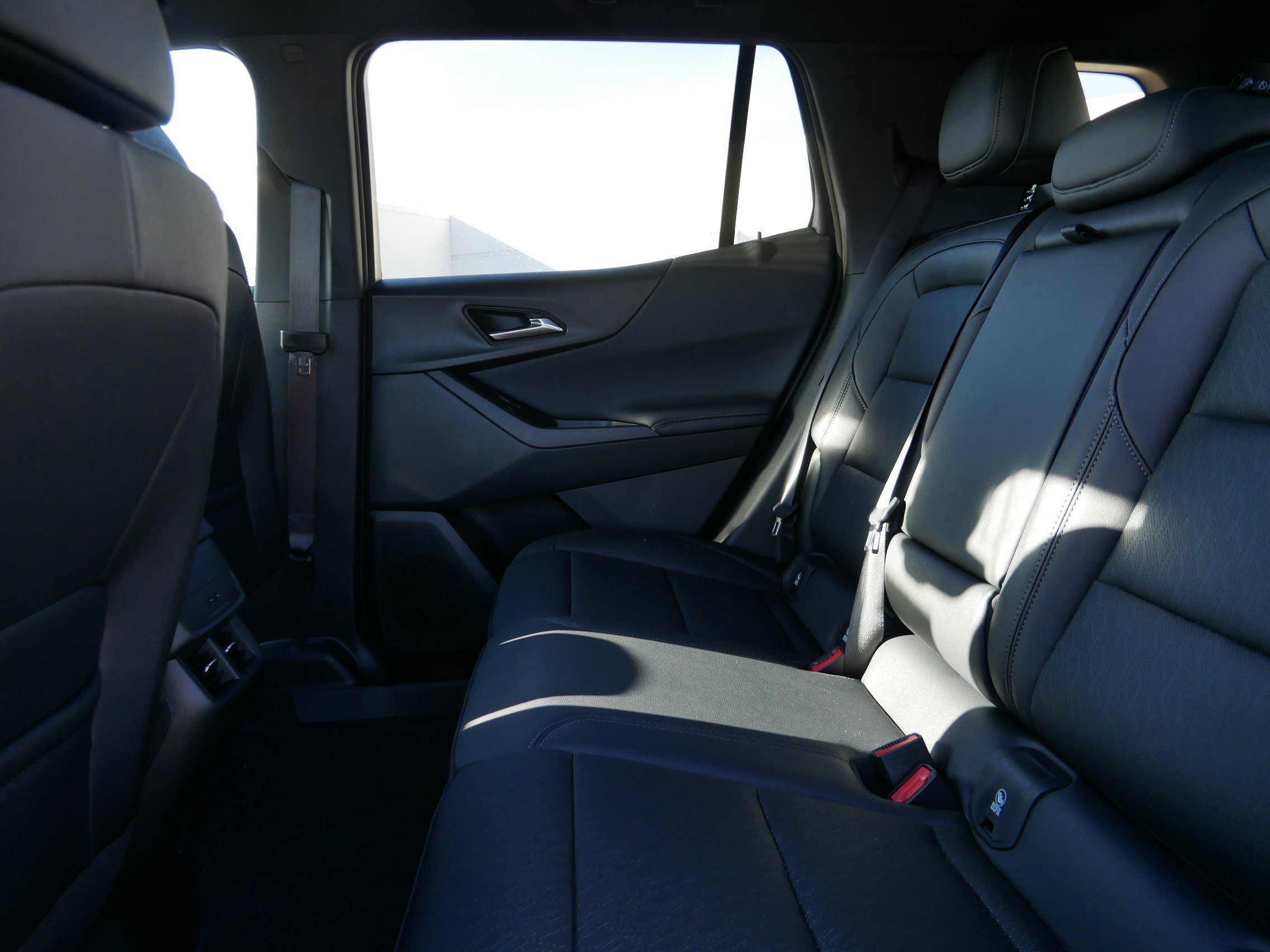 New 2026 Chevrolet Equinox LT w/ Convenience Package II image 5