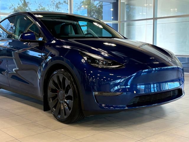 Used 2023 Tesla Model Y Performance image 5