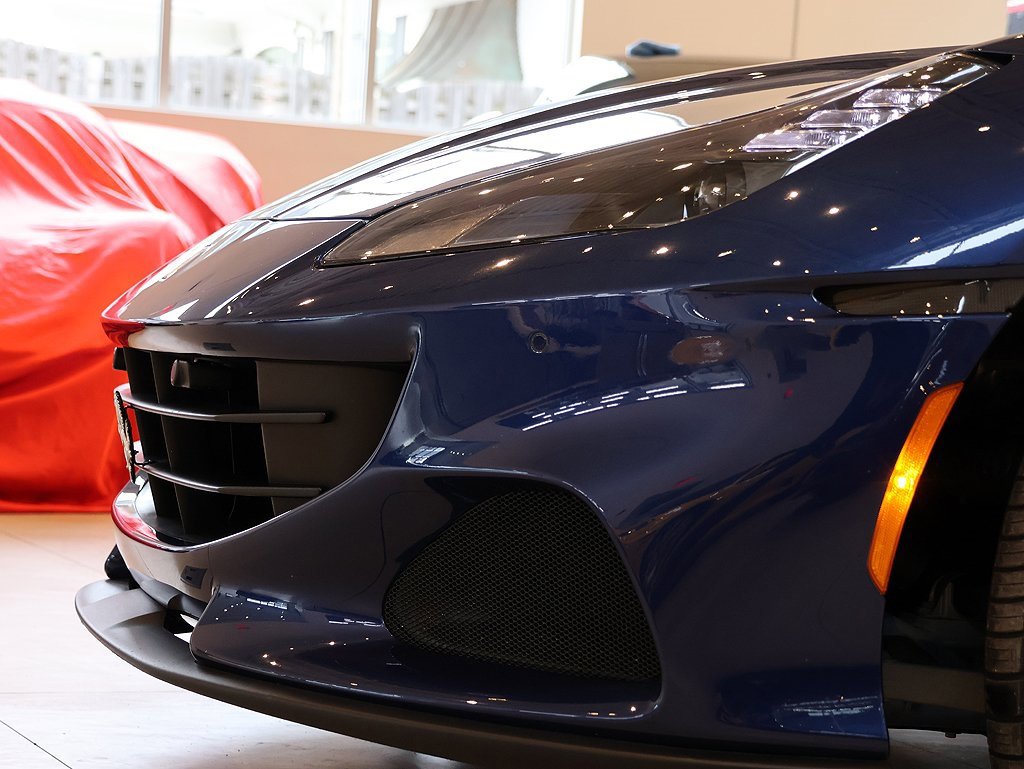 Certified 2022 Ferrari Portofino M image 21