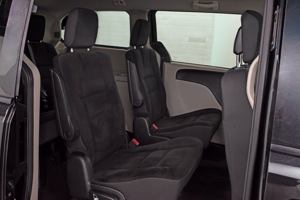 Used 2018 Dodge Grand Caravan SE w/ UConnect Hands-Free Group FWD image 18