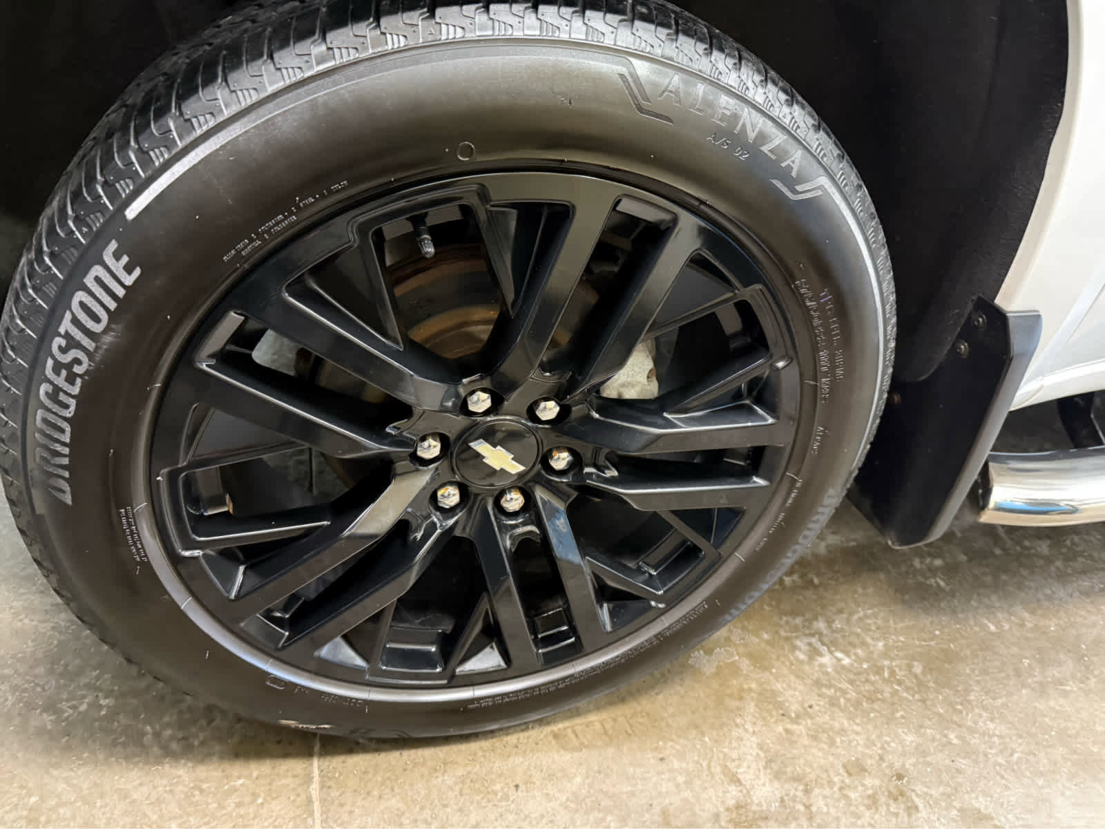 Used 2020 Chevrolet Silverado 1500 High Country w/ LPO, Dark Essentials Package image 34