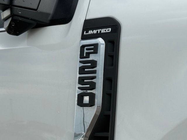 Used 2024 Ford F250 Limited w/ FX4 Off-Road Package AWD/4WD image 5