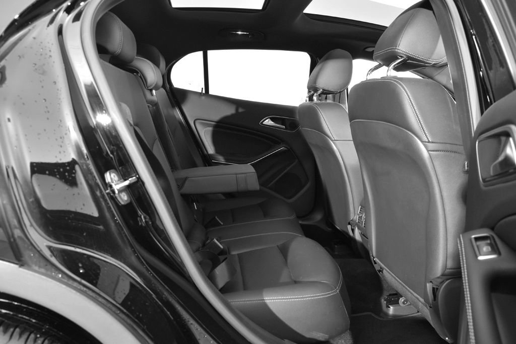 Used 2018 Mercedes-Benz GLA 250 4MATIC image 25