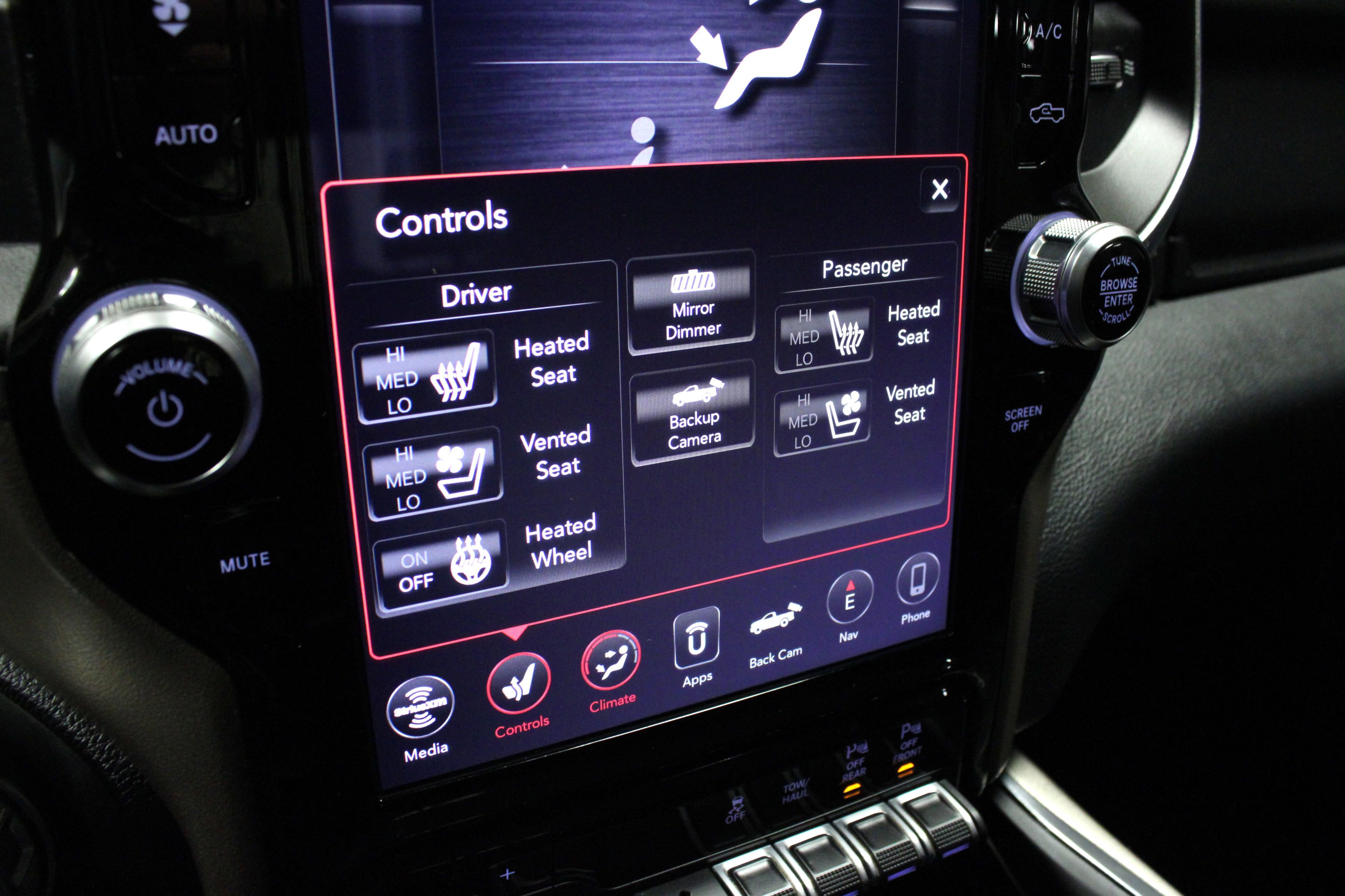 Used 2019 RAM 1500 Laramie image 28