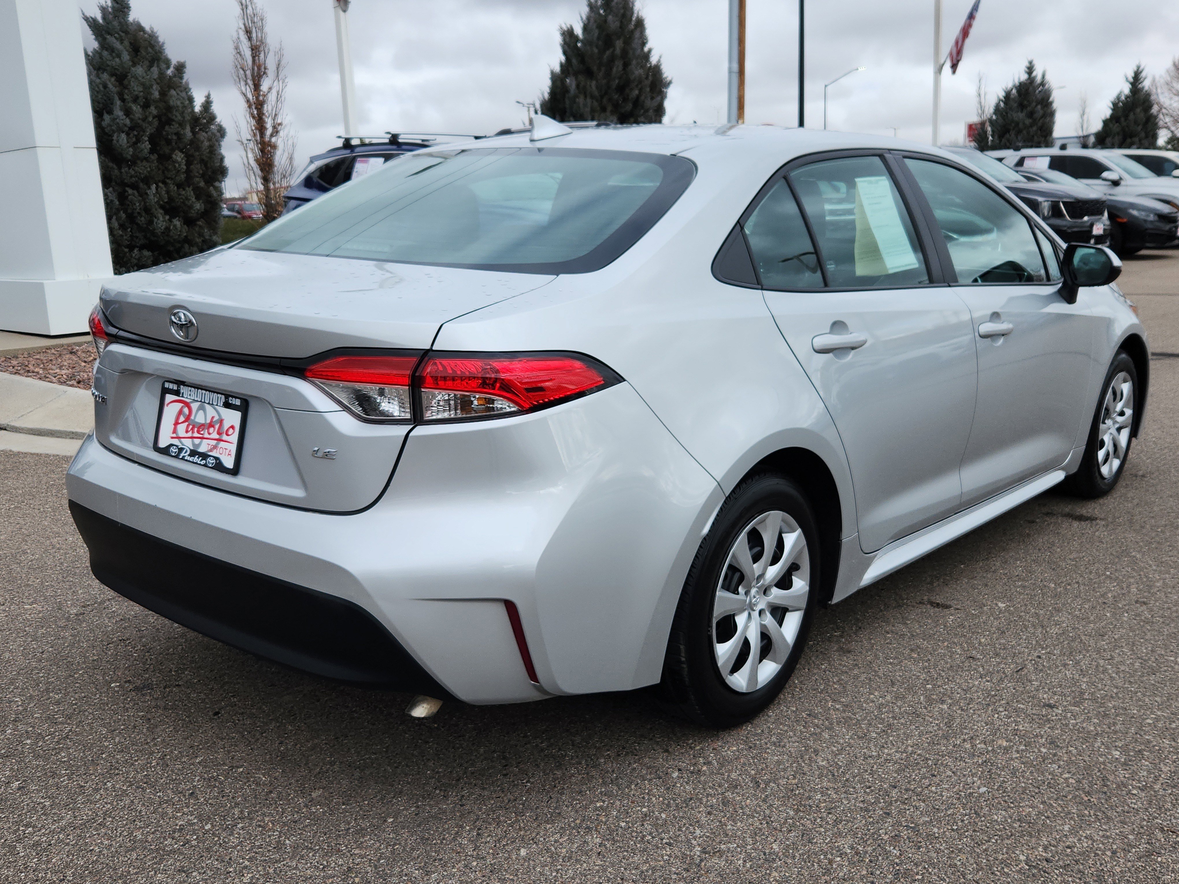 Used 2024 Toyota Corolla LE image 3