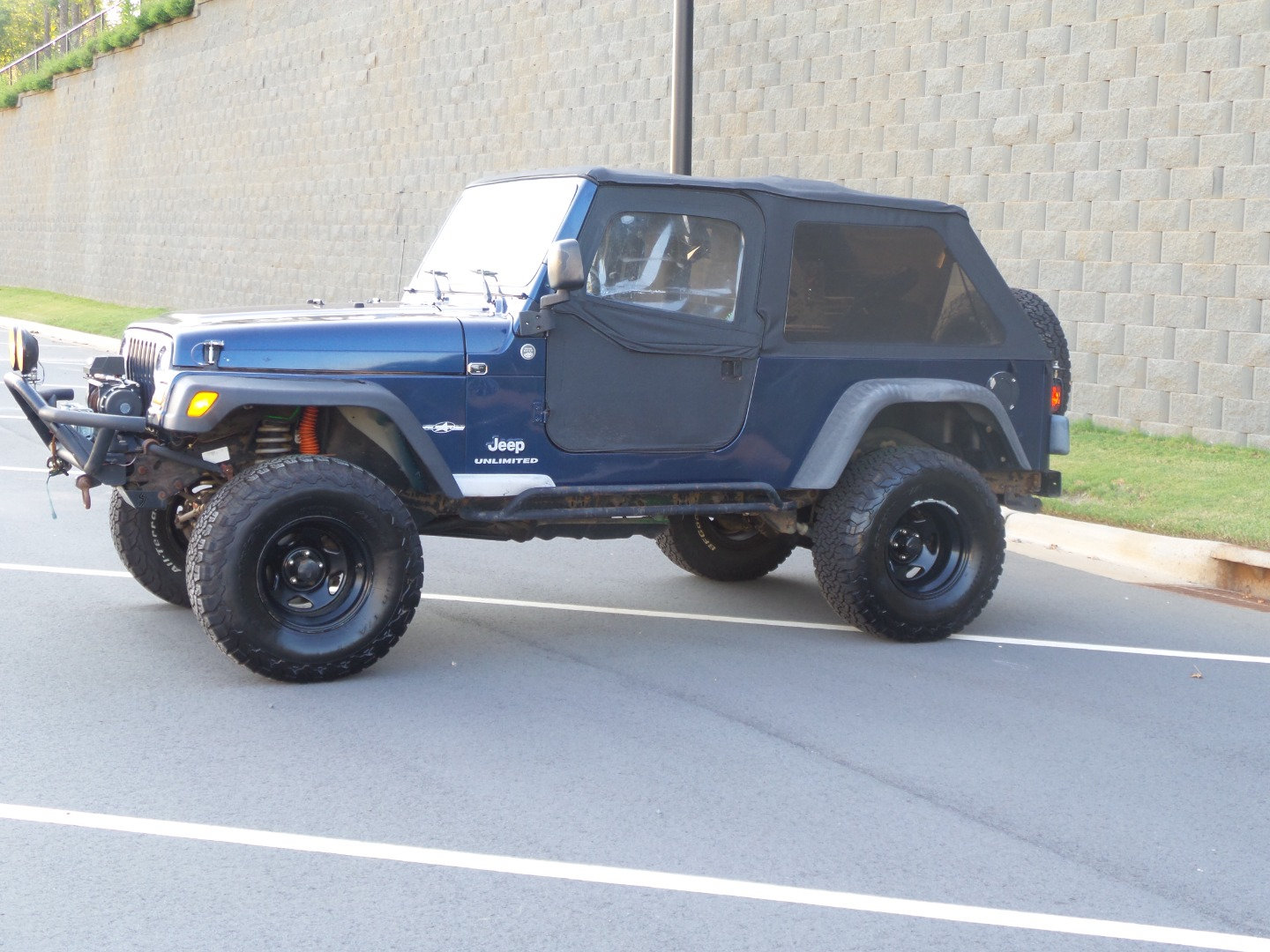 Used 2005 Jeep Wrangler Unlimited w/ Security Group AWD/4WD image 59