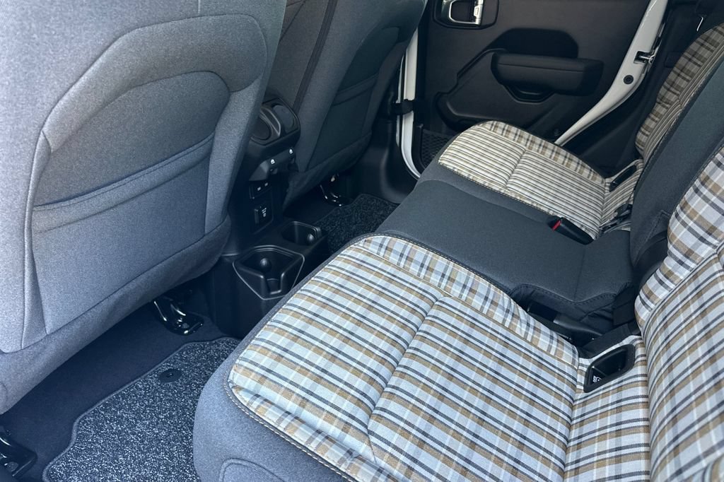 New 2026 Jeep Gladiator Sport AWD/4WD image 12