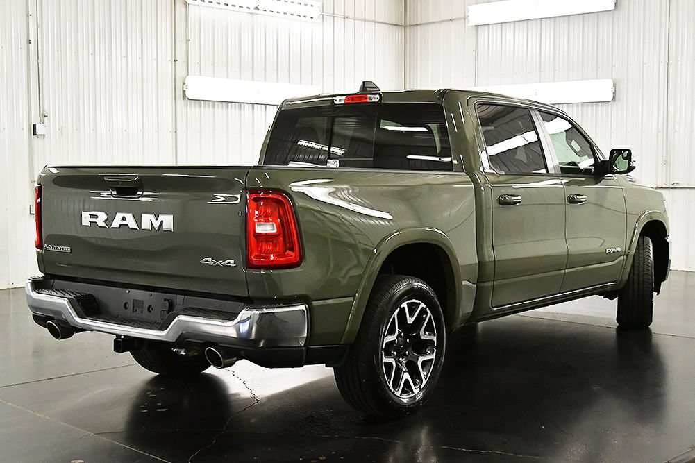 Used 2026 RAM 1500 Laramie AWD/4WD image 7