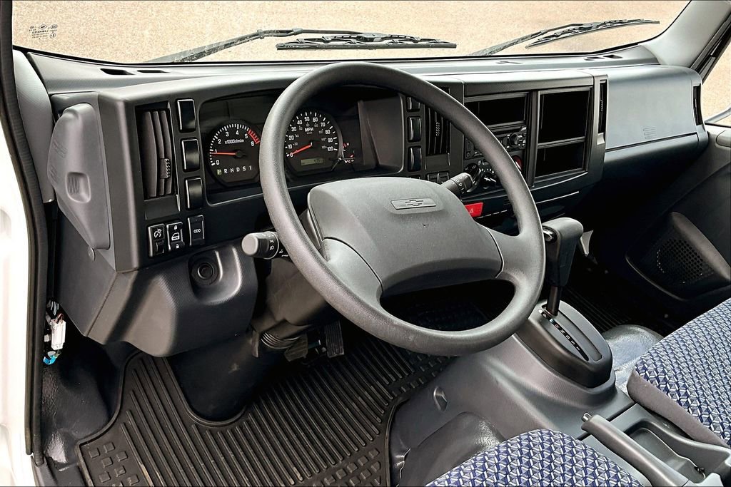 New 2025 Chevrolet Low Cab Forward image 6