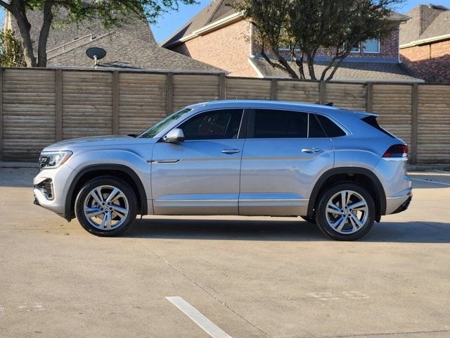 Used 2024 Volkswagen Atlas Cross Sport SEL R-Line image 13