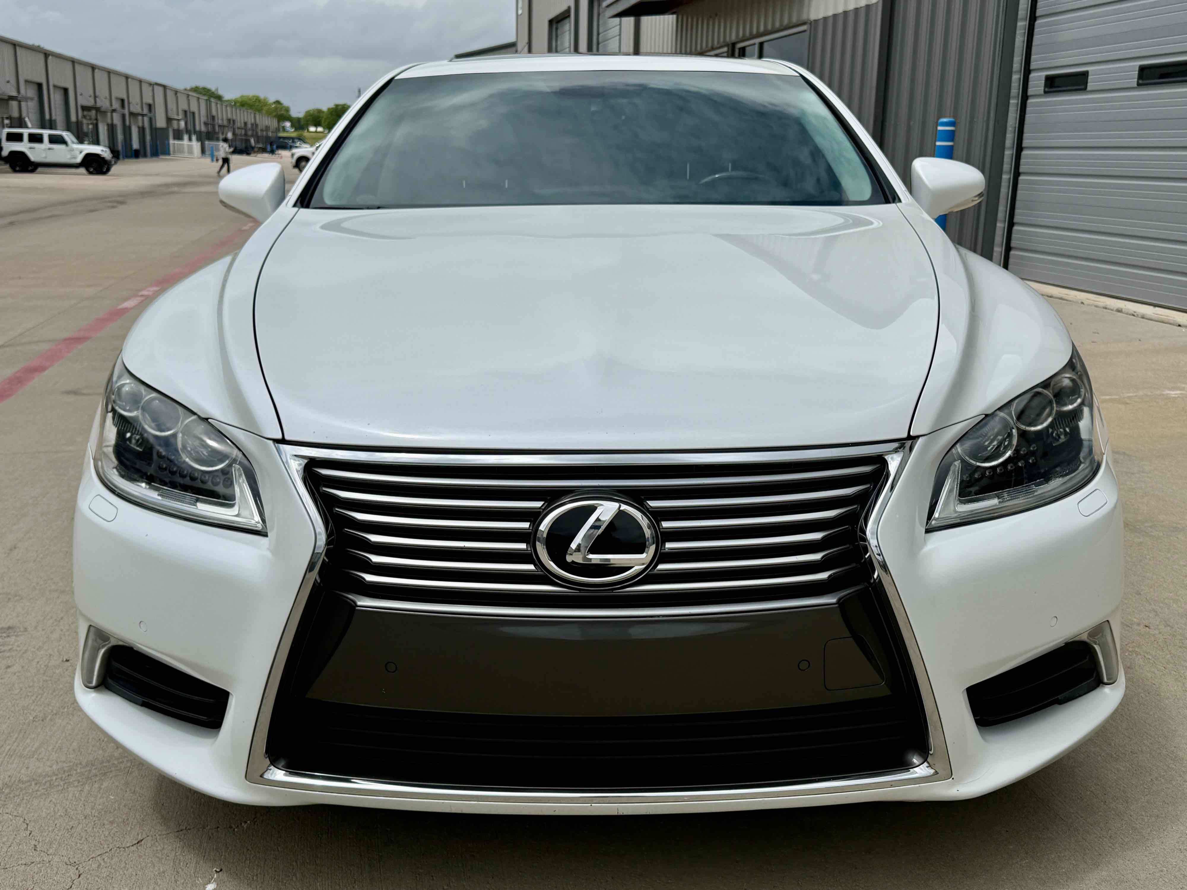 Used 2013 Lexus LS 460 L w/ All-Weather Pkg image 7