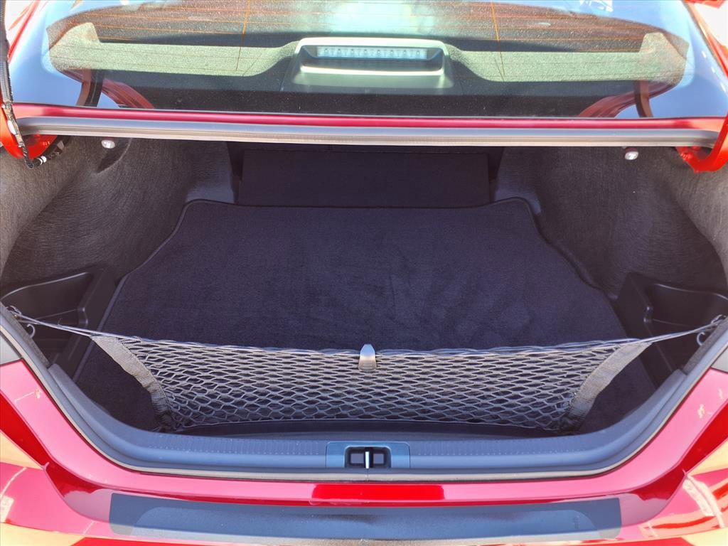 Used 2025 Toyota Camry SE image 11