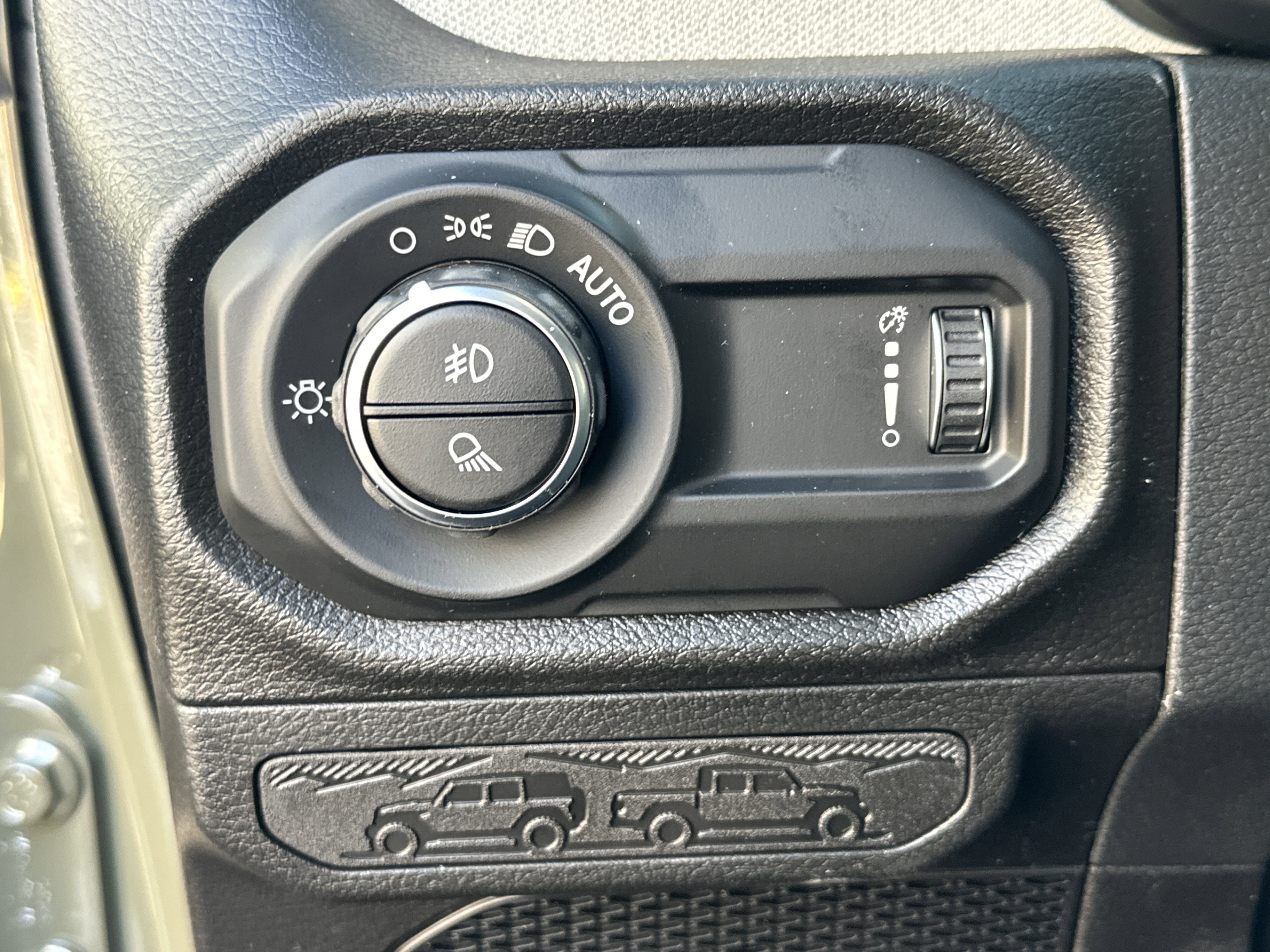 New 2026 Jeep Gladiator Sport image 11