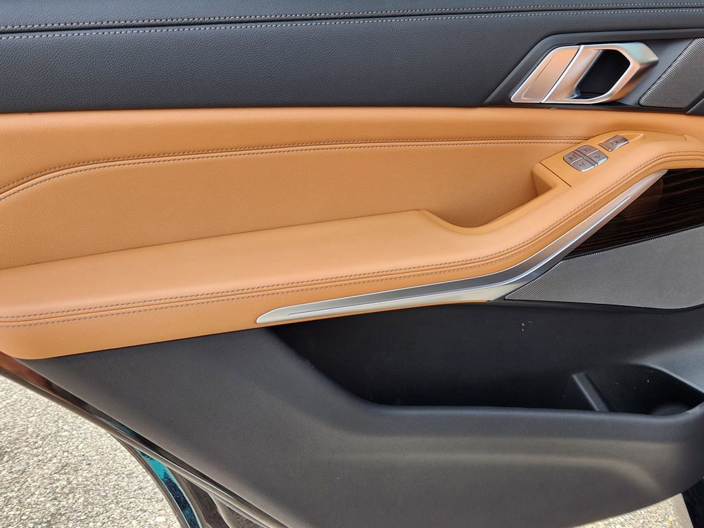 Used 2019 BMW X7 xDrive40i w/ Premium Package image 12