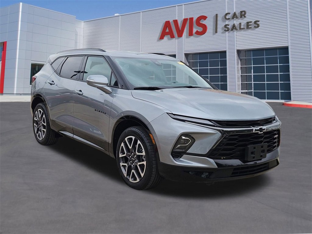 Used 2025 Chevrolet Blazer RS image 9