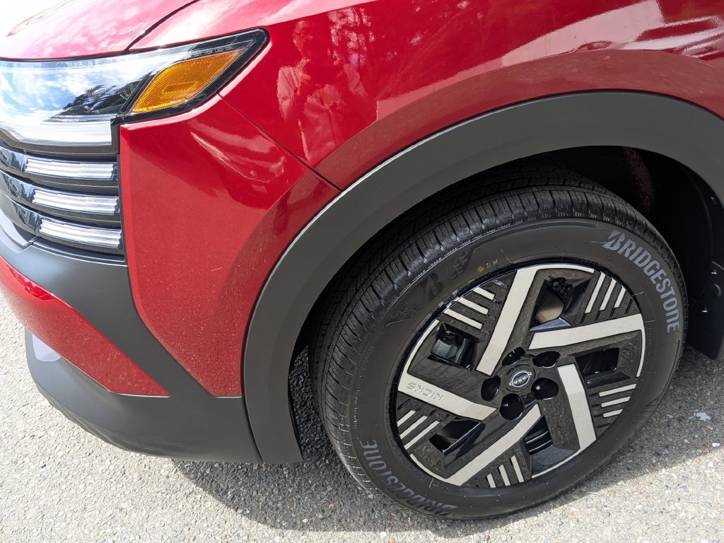 New 2026 Nissan Kicks SV w/ Cold Weather Package FWD image 10