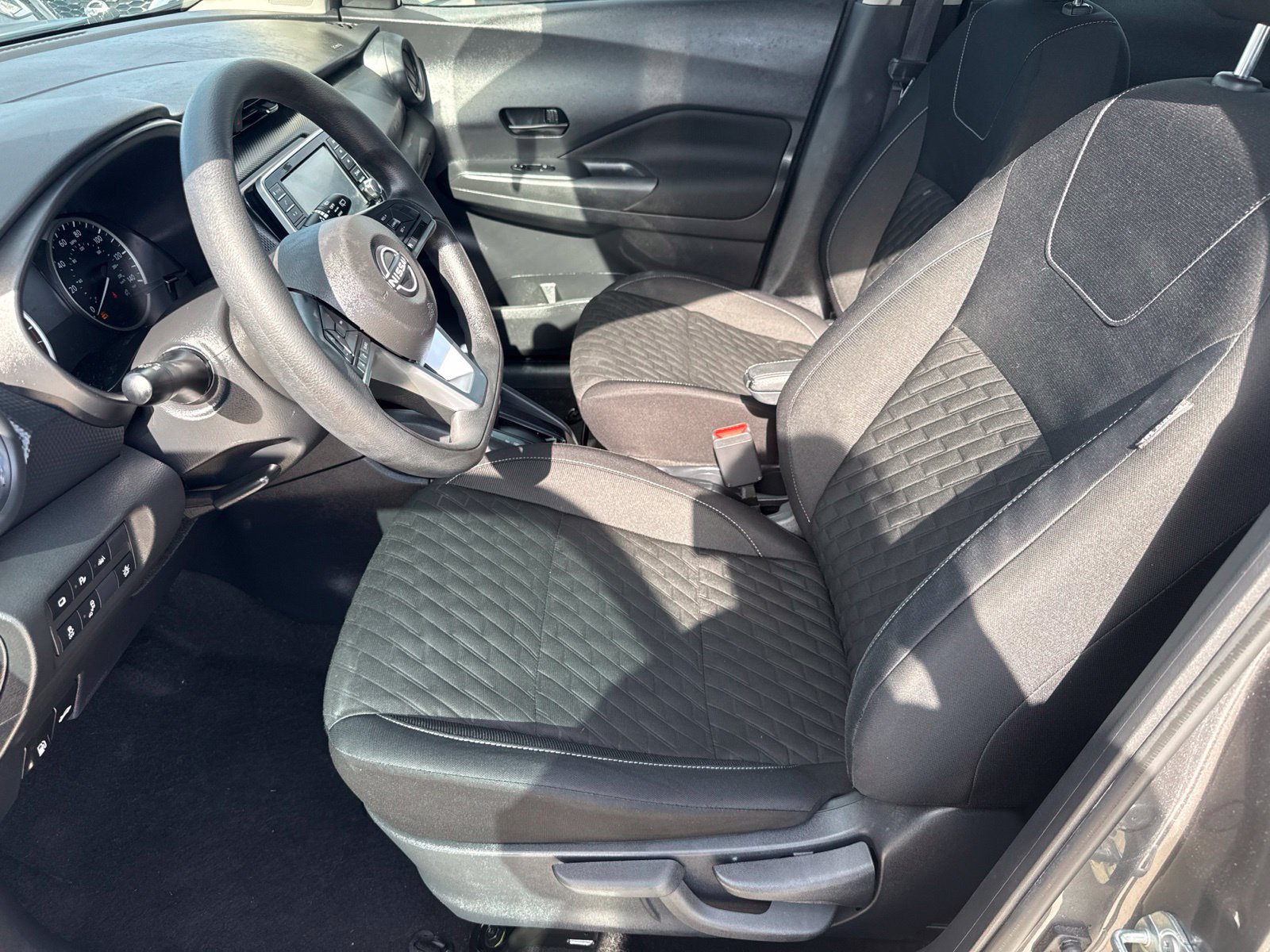 Used 2022 Nissan Kicks S FWD image 16
