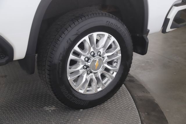 Used 2022 Chevrolet Silverado 2500 High Country w/ Z71 Off-Road Package AWD/4WD image 14