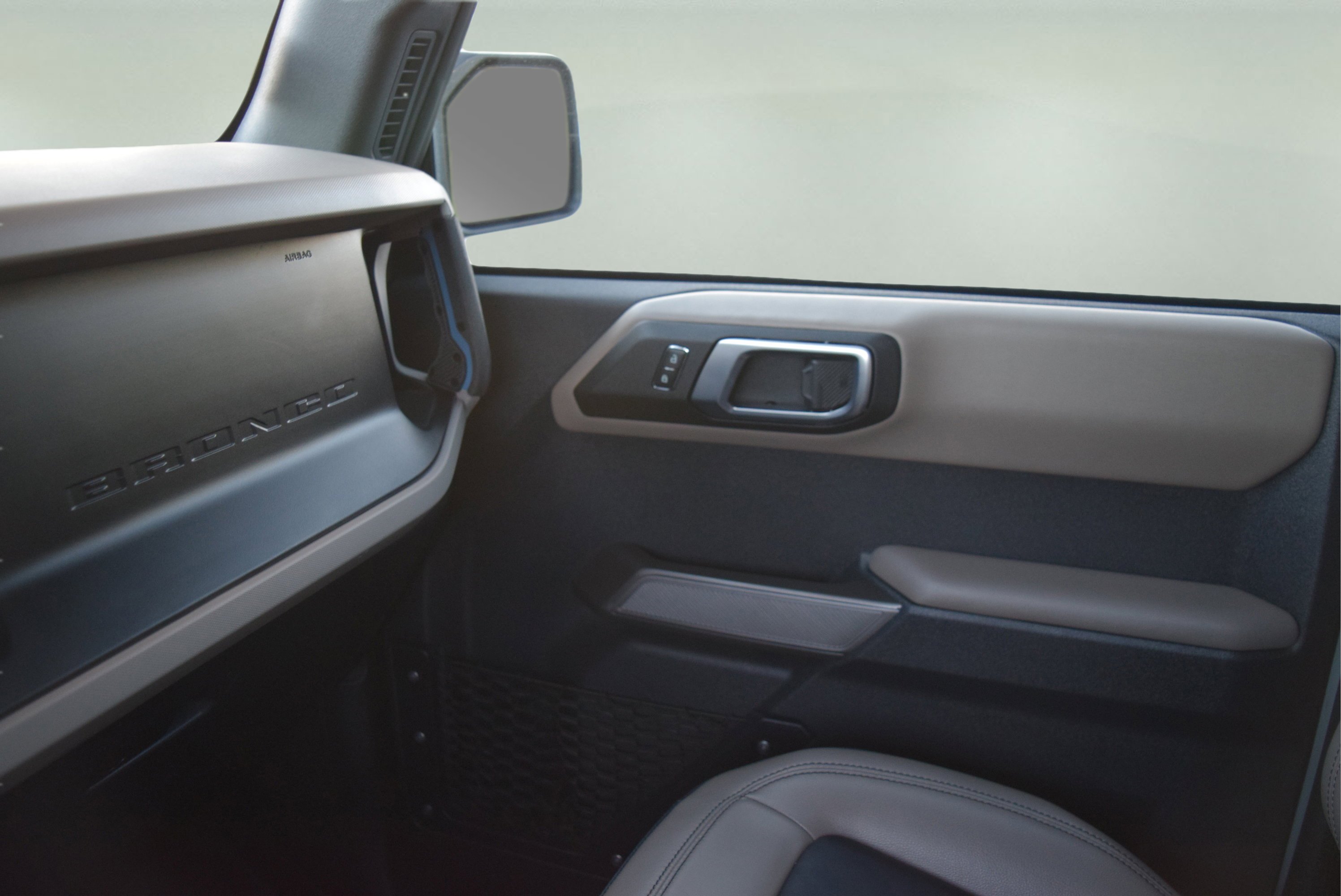 Certified 2022 Ford Bronco Wildtrak image 16