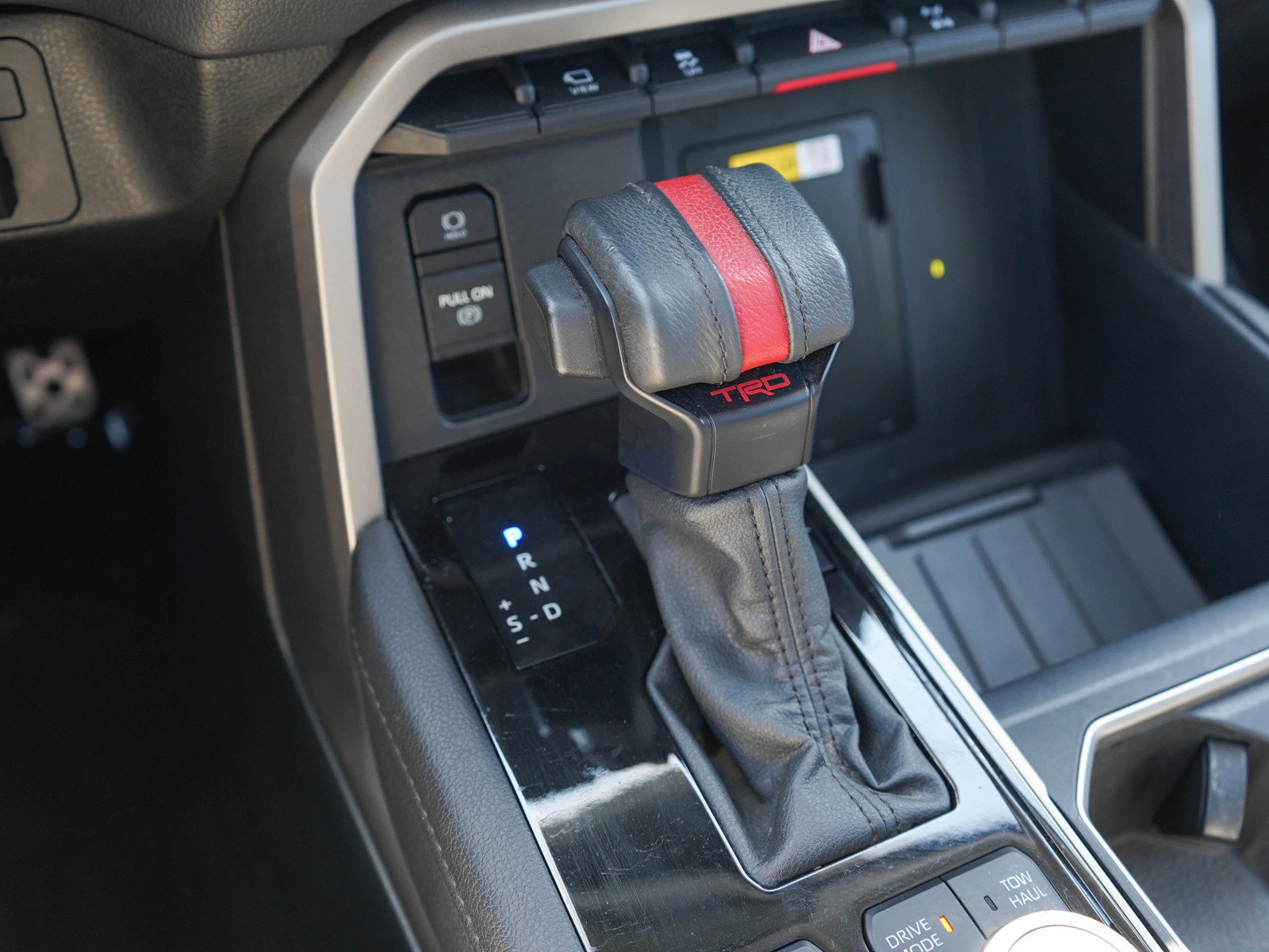 Used 2022 Toyota Tundra Limited AWD/4WD image 23