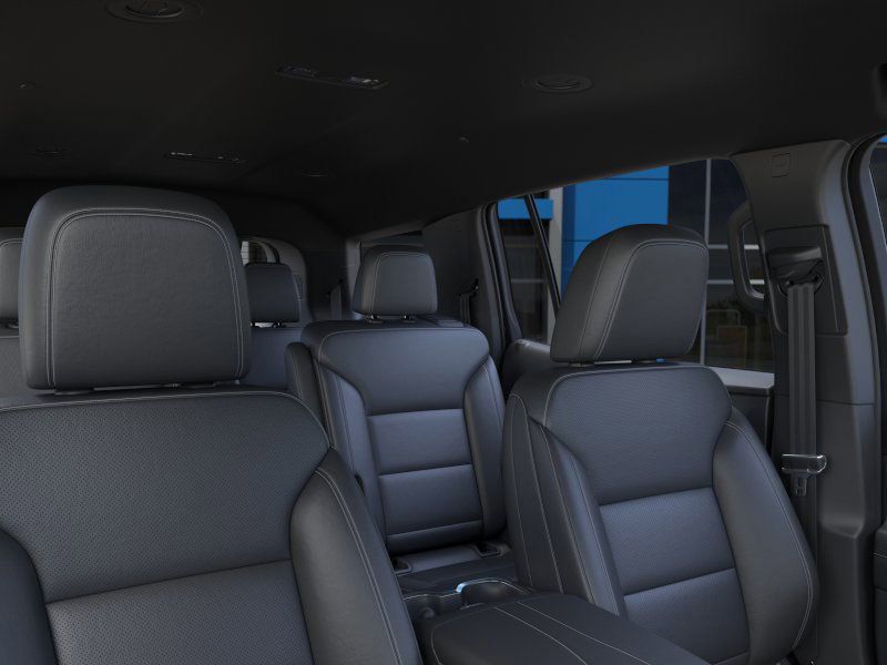 New 2025 Chevrolet Traverse LT image 24