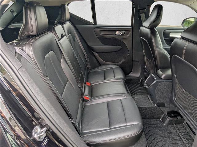 Used 2021 Volvo XC40 T5 Momentum AWD/4WD image 18
