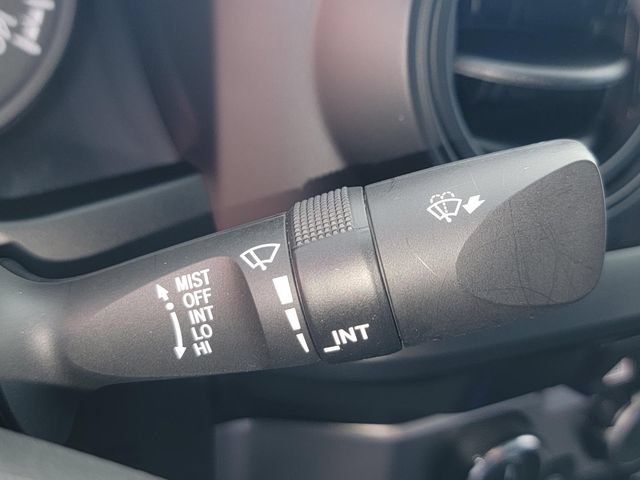 Used 2023 Toyota Tacoma SR AWD/4WD image 16