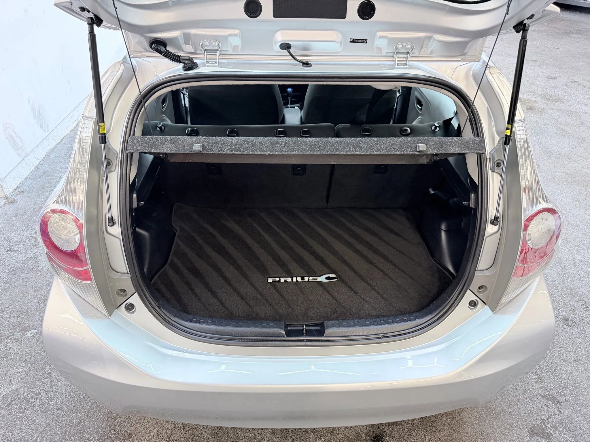 Used 2012 Toyota Prius C Three image 24