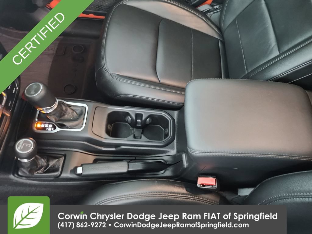 Used 2023 Jeep Wrangler Unlimited Sahara AWD/4WD image 28