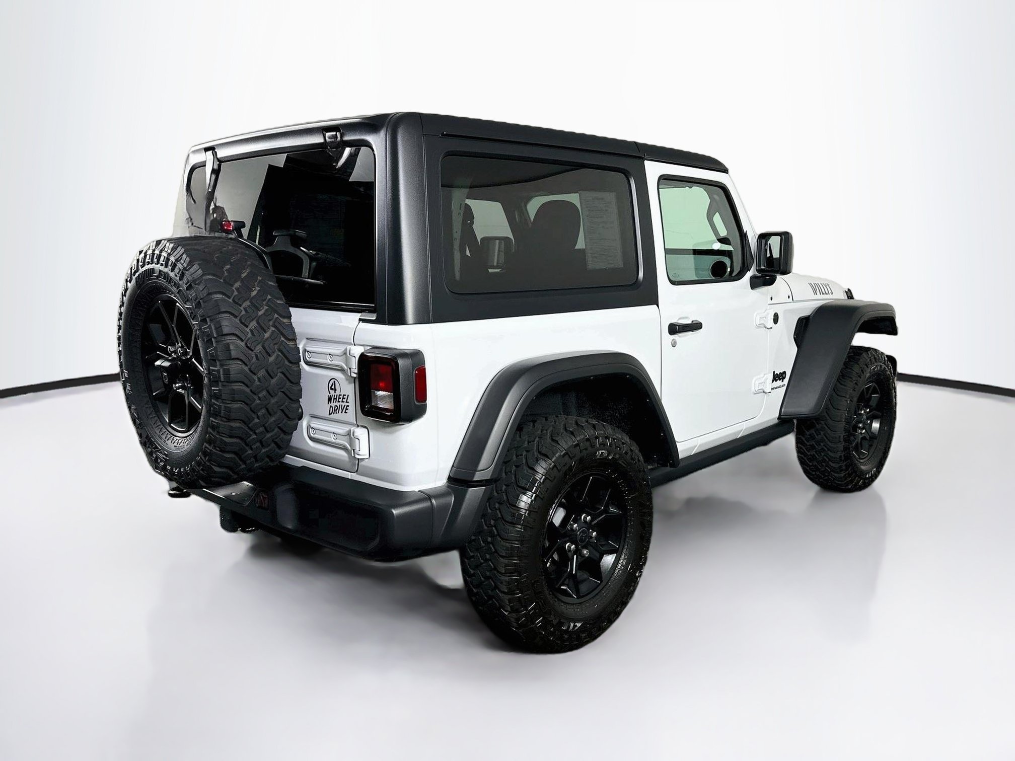 Used 2025 Jeep Wrangler Sport AWD/4WD image 9