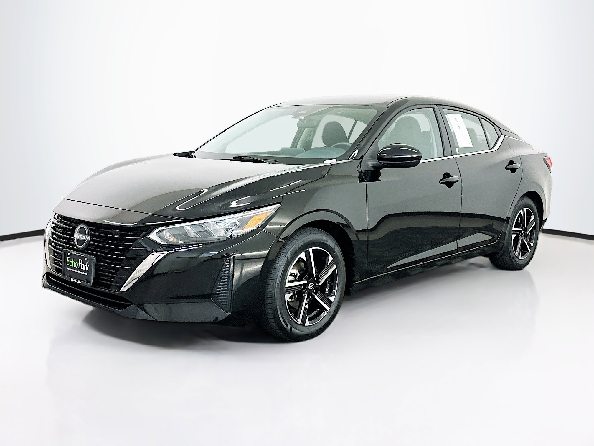 Used 2025 Nissan Sentra SV FWD image 3