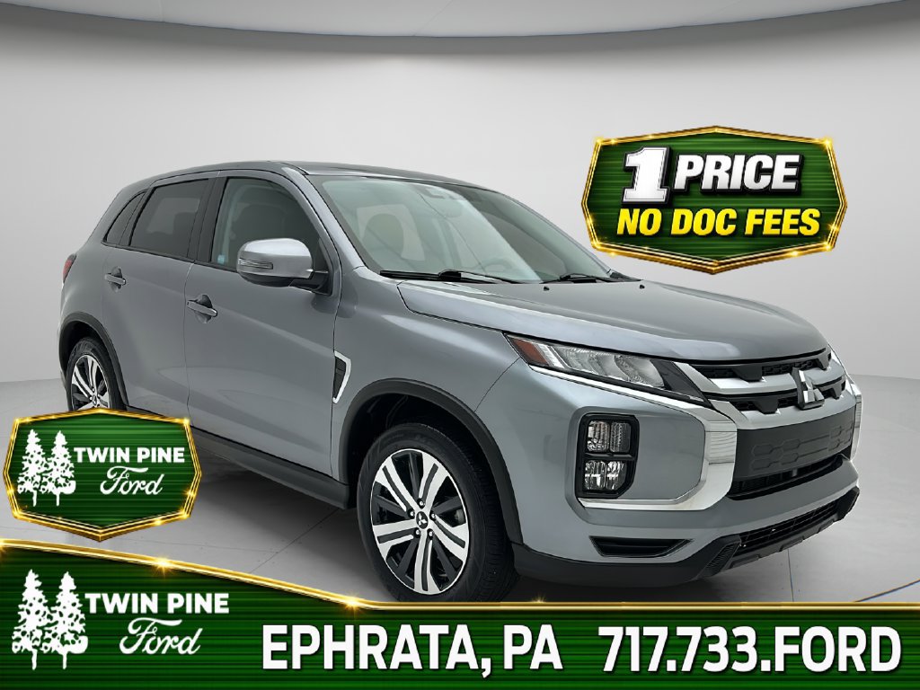 Used 2025 Mitsubishi Outlander Sport SE AWD/4WD image 1
