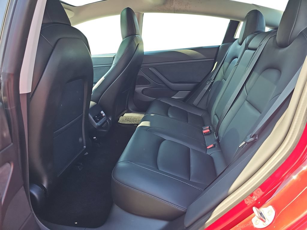 Used 2020 Tesla Model 3 Standard Range Plus RWD image 14