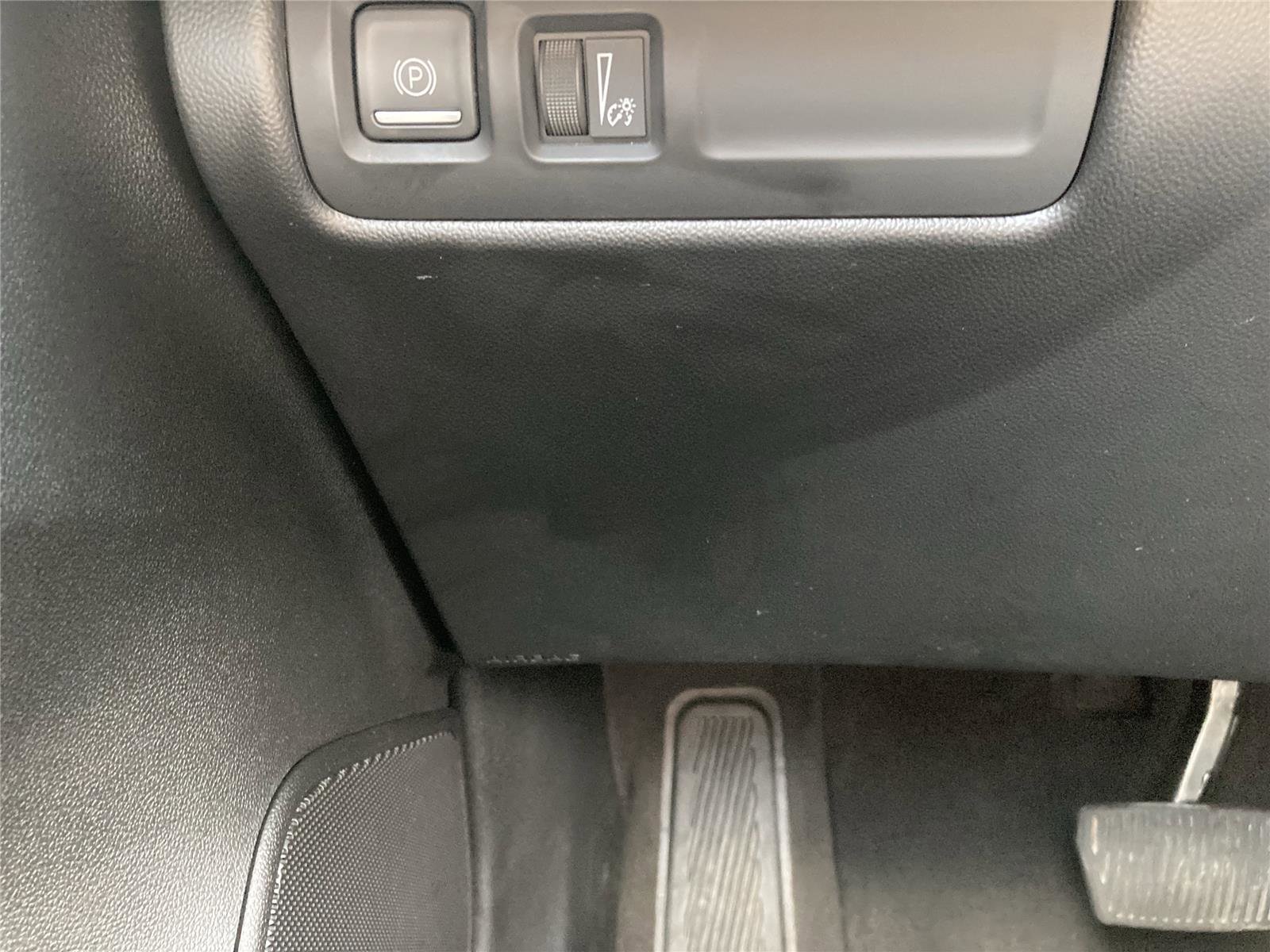 Used 2024 Cadillac XT4 Premium Luxury image 18