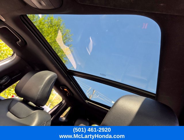 Used 2025 Jeep Compass Limited w/ Elite Group AWD/4WD image 8