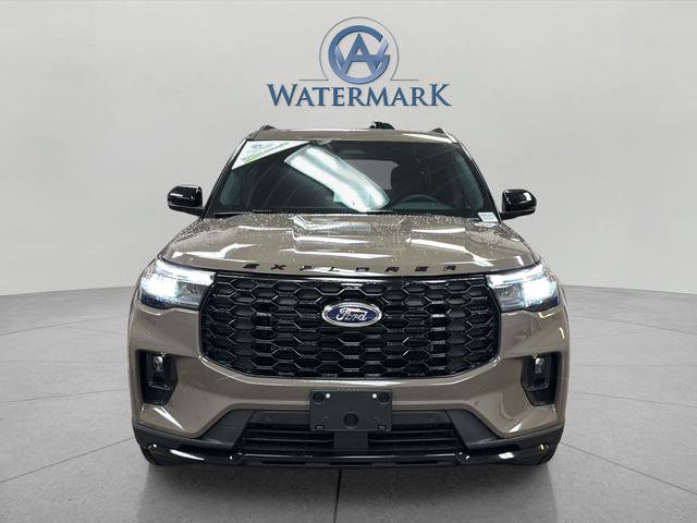 New 2026 Ford Explorer ST-Line w/ ST-Line Street Pack AWD/4WD image 8