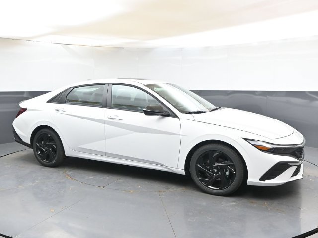 New 2026 Hyundai Elantra SEL Sport FWD image 7