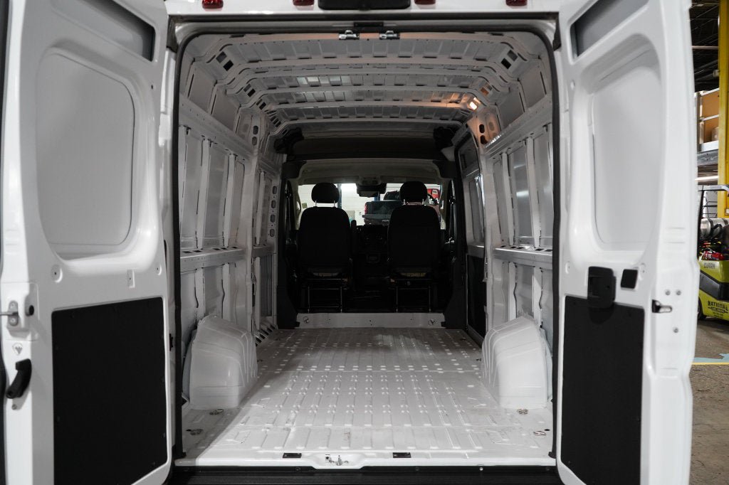 Used 2025 RAM ProMaster 3500 w/ Safety Group FWD image 19
