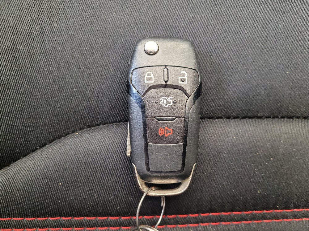 Used 2014 Ford Fusion SE w/ Equipment Group 201A FWD image 32